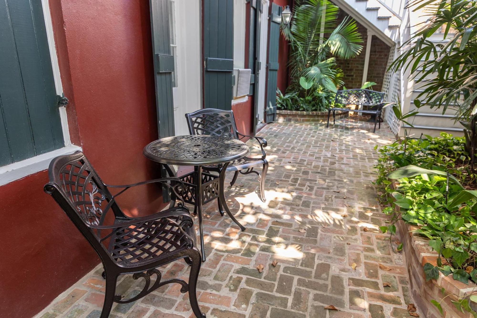 Inn On St. Peter, A French Quarter Guest Houses Property New Orleans Exterior photo